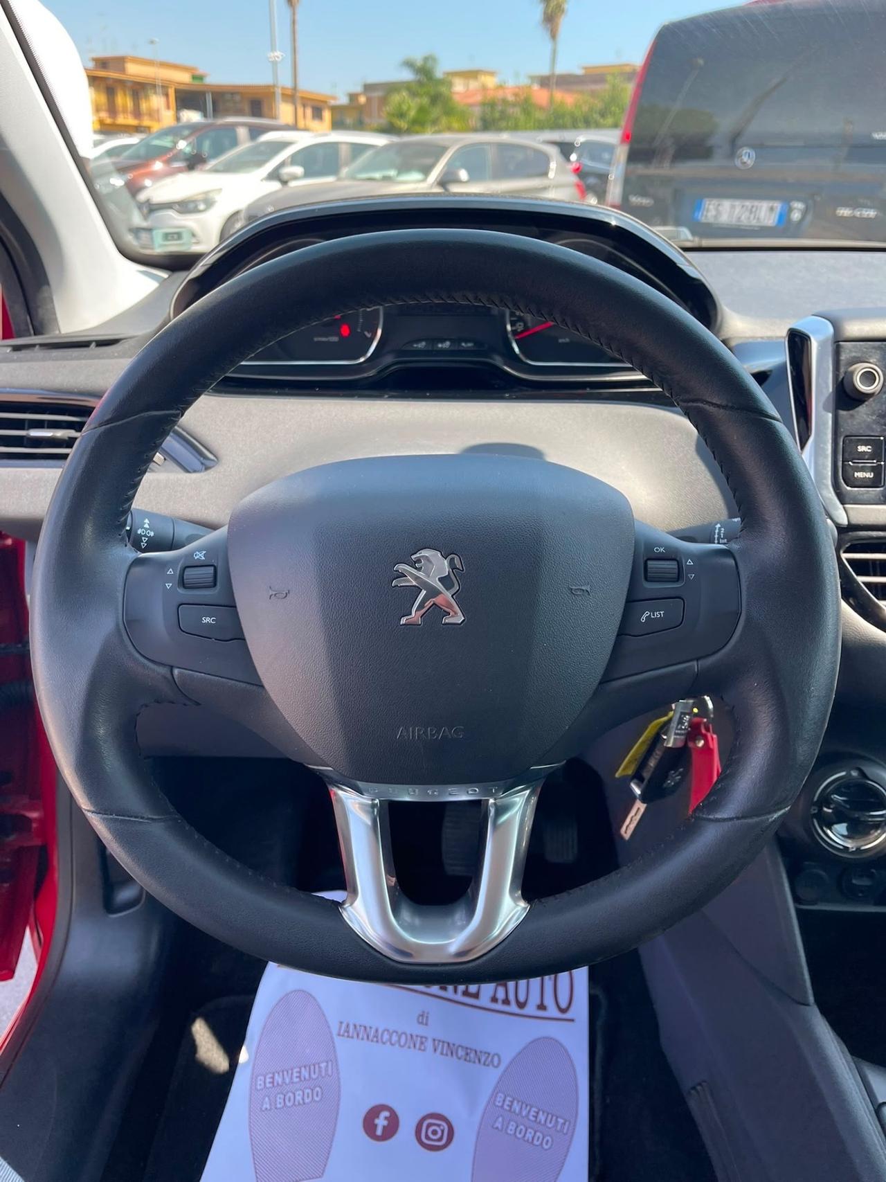 Peugeot 208 1.2 2015 100 mila km