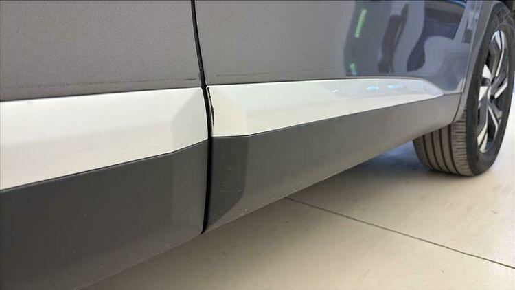 Peugeot 2008 Allure EAT8 BR578056 1.5 Diesel 131CV