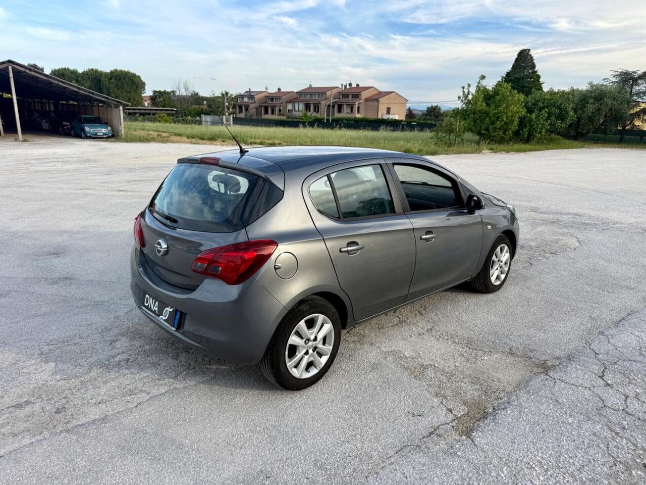 Opel Corsa Bi-fuel 1.4 GPL EURO6B Neopatentati