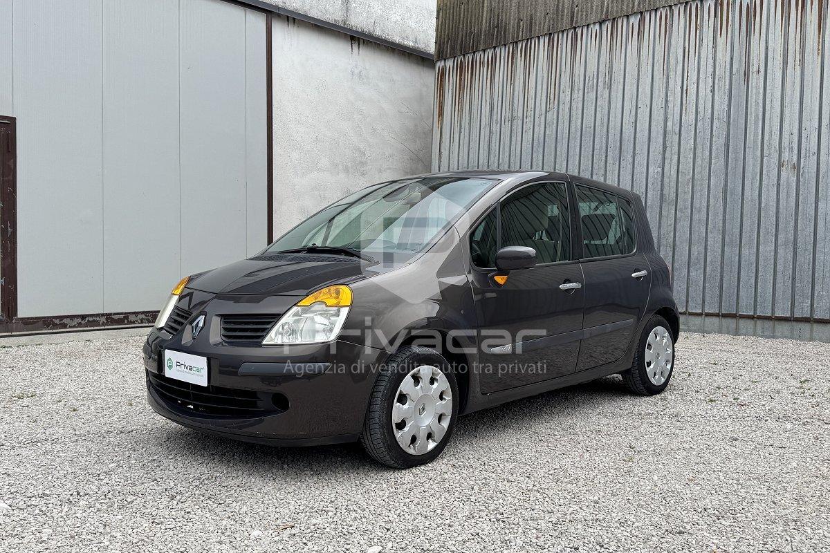RENAULT Modus 1.2 16V Confort Privilège