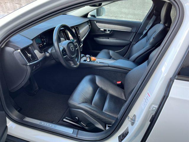 VOLVO V90 Cross Country B4 (d) AWD Geartronic Business Pro