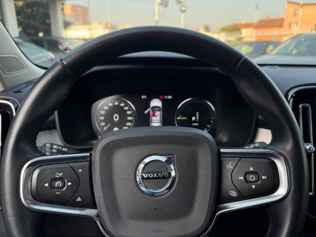 VOLVO XC40 T4 Recharge Plug-in Hybrid automatico sport