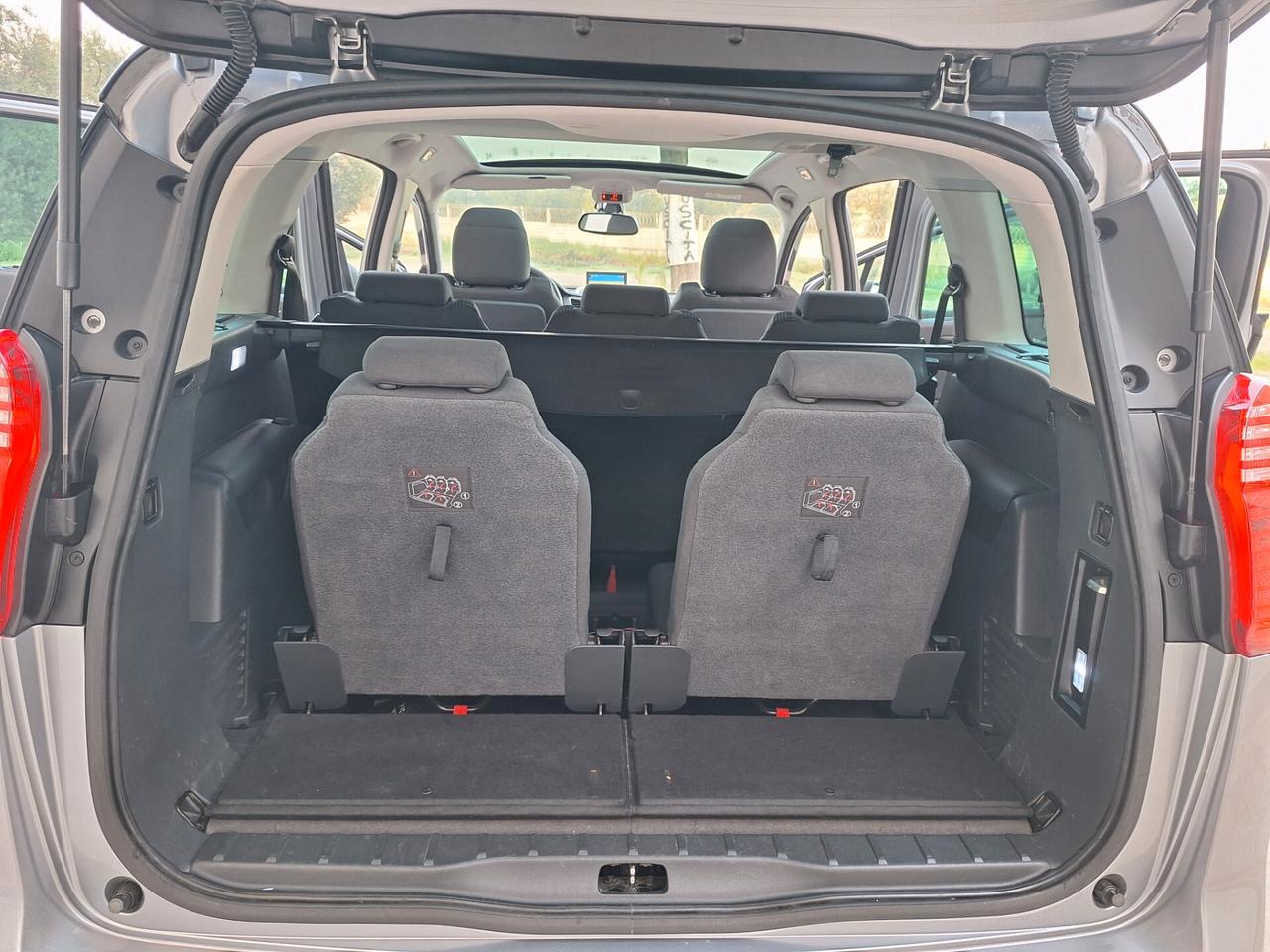 Peugeot 5008 1.6 HDi 115CV"7 POSTI" NAVI TETTO