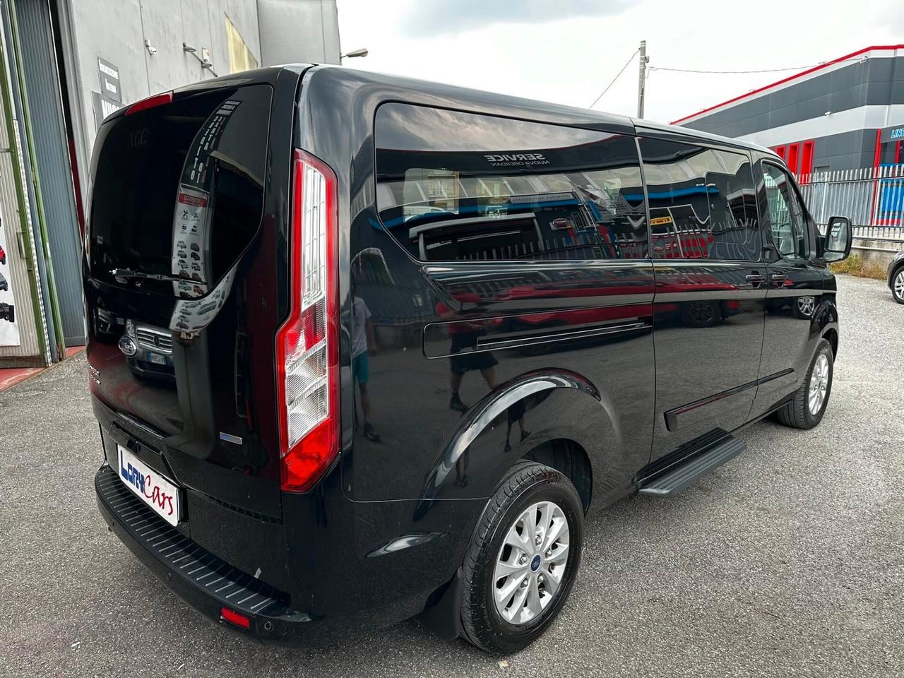 Ford Tourneo Custom 9 POSTI Shuttle Bus 320 2.0 TDCi 170CV aut. PL Tit.