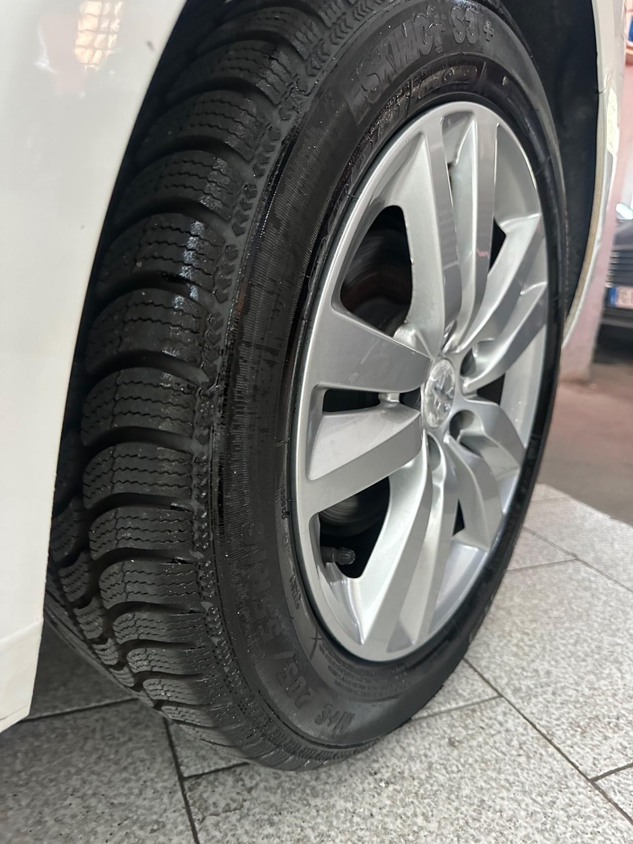 Peugeot 308 BlueHDi 100 S&S SW Business