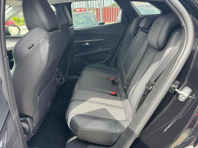 PEUGEOT 3008 BlueHDi 130 EAT8 Allure Pack 70MILA KM