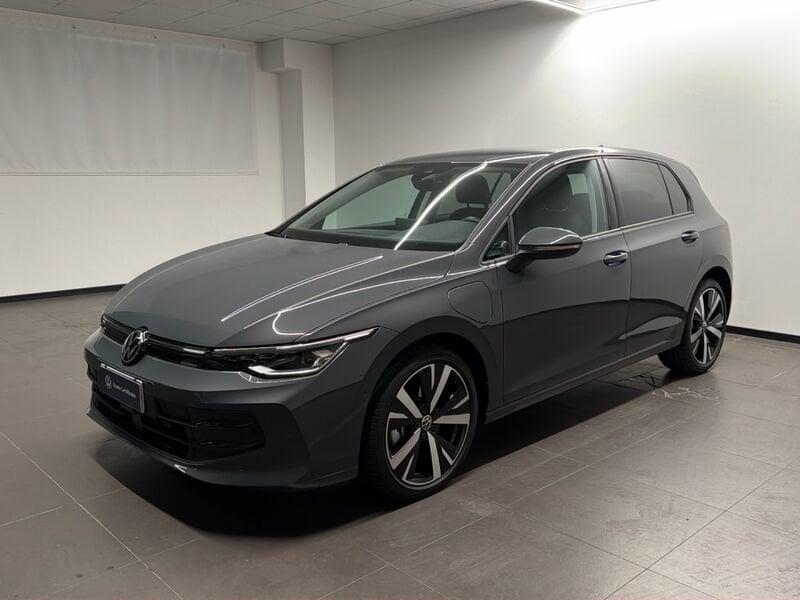 Volkswagen Golf Nuova Edition Plus 1.5 TSI eHybrid 150 kW (204 CV) DSG