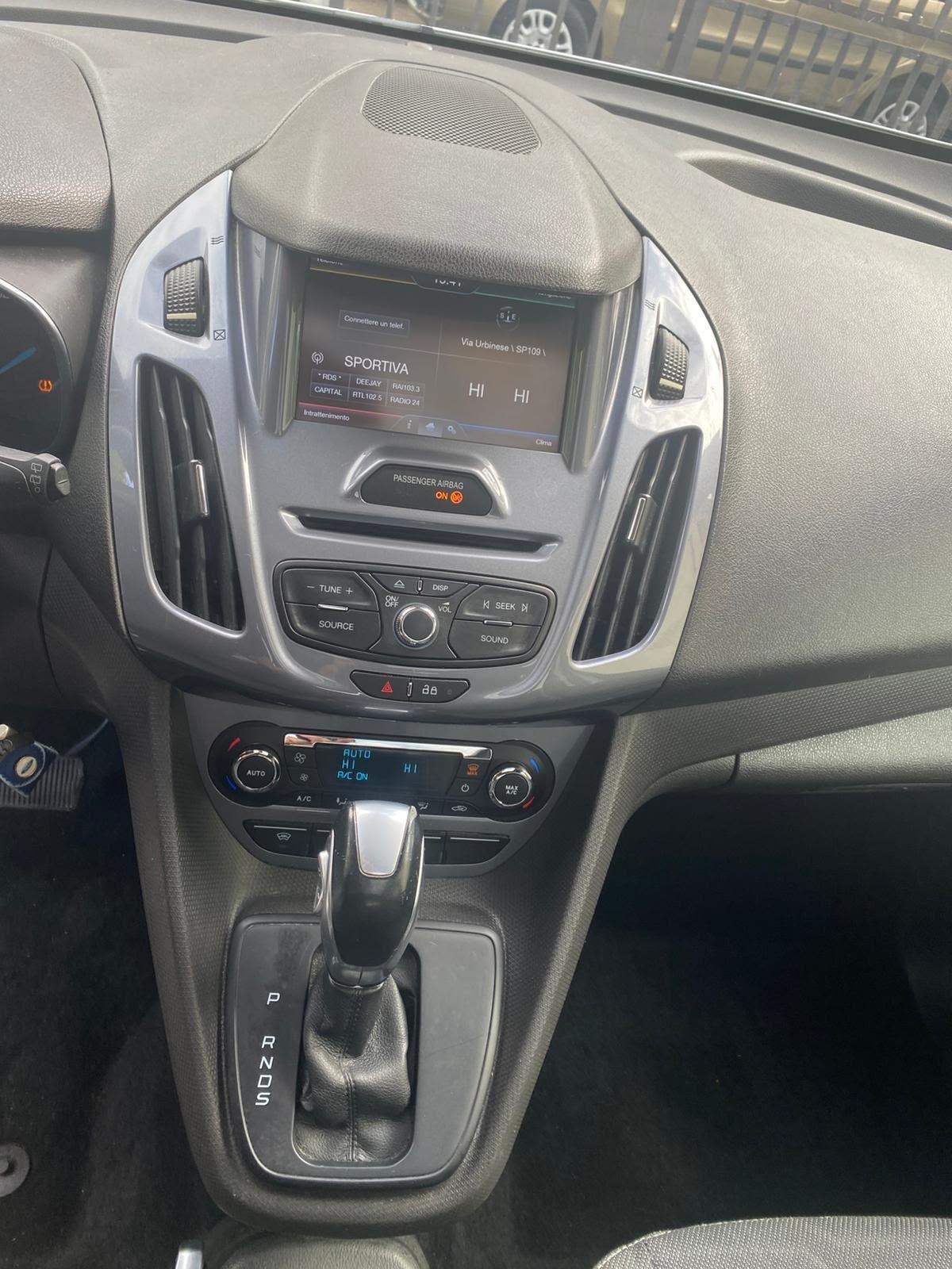 Ford Tourneo Connect 1.5 TDCi 120 CV Powershift Titanium