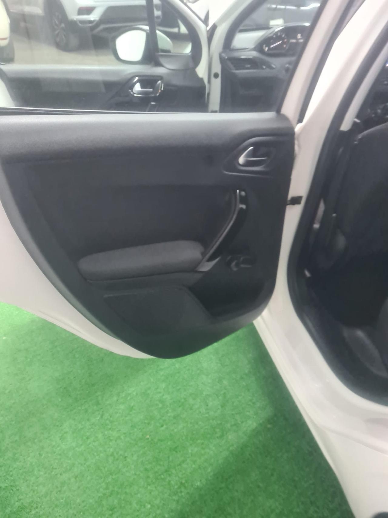 Peugeot 208 BlueHDi 100 S&S 5 porte Allure