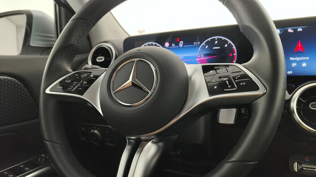 Mercedes-Benz GLA 180 d Progressive Advanced auto