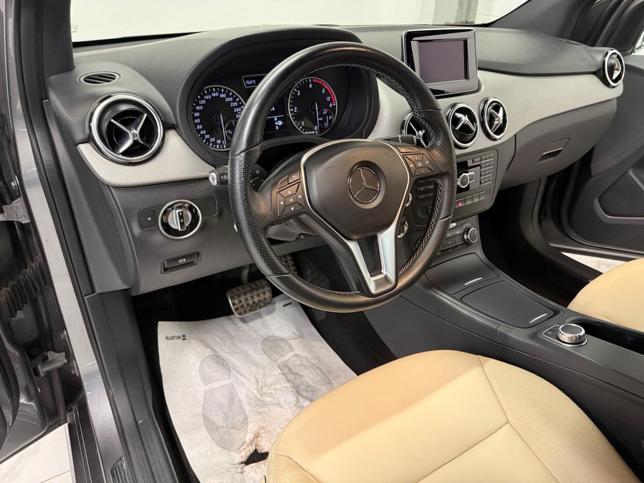 Mercedes-benz B 180 CDI BlueEFFICIENCY Premium