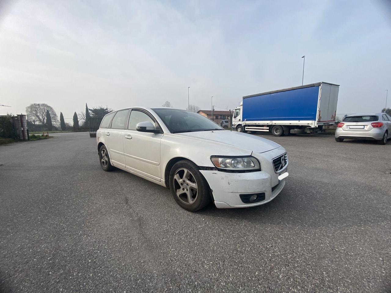 Volvo V50