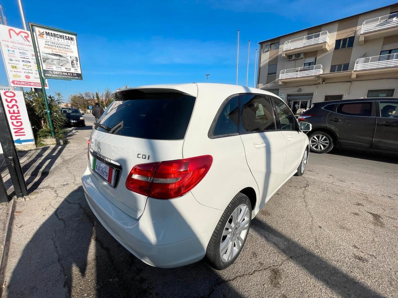 Mercedes-benz B 180 d Automatic Premium