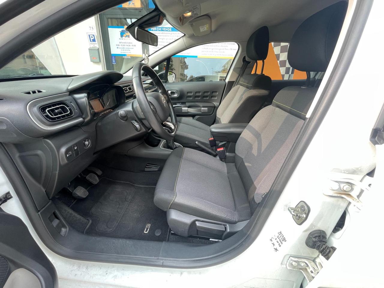 Citroen C3 1.2 puretech Shine s&s 83cv neopatentati my18