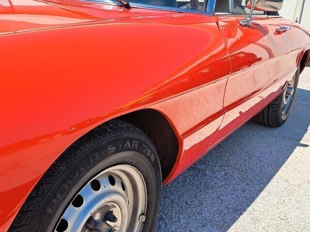 Alfa Romeo Spider DUETTO 1.6 2°S. -service book -2+2