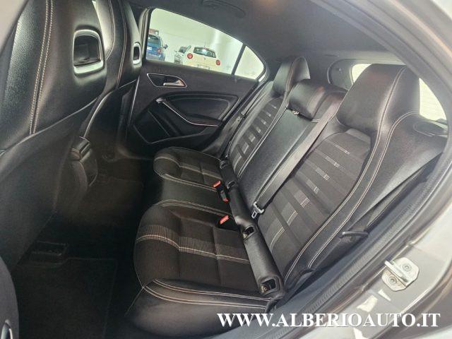 MERCEDES-BENZ A 180 d Automatic Premium