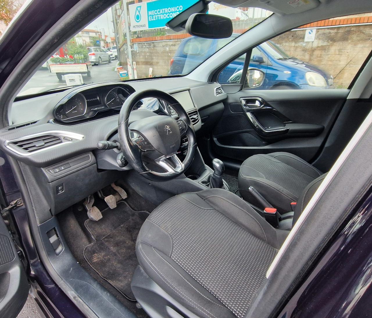 Peugeot 208 BlueHDi 100 5 porte Allure