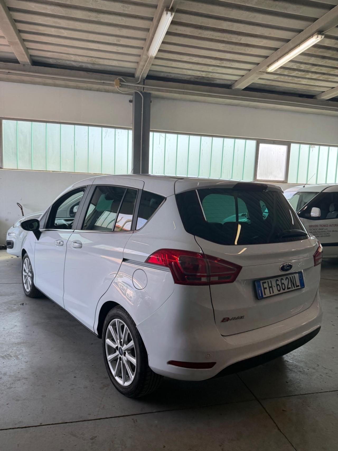 Ford B-Max 1.5 TDCi 95 CV Business Titanium