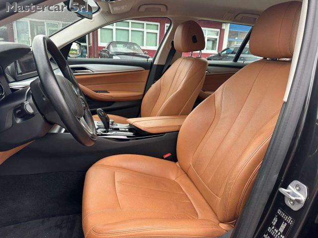 BMW 530 530d Touring xdrive Business PELLE 265cv - FR877SY