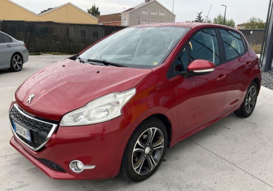 Peugeot 208 1.6 e-HDi 92 CV Stop&Start 5 porte Allure