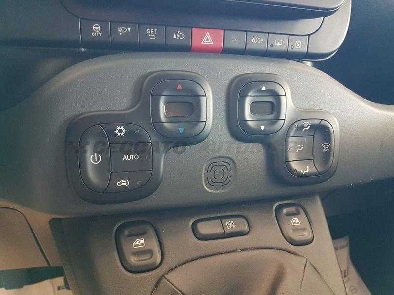 FIAT Panda Cross Panda 1.0 firefly hybrid City Cross s&s 70cv 5p.ti