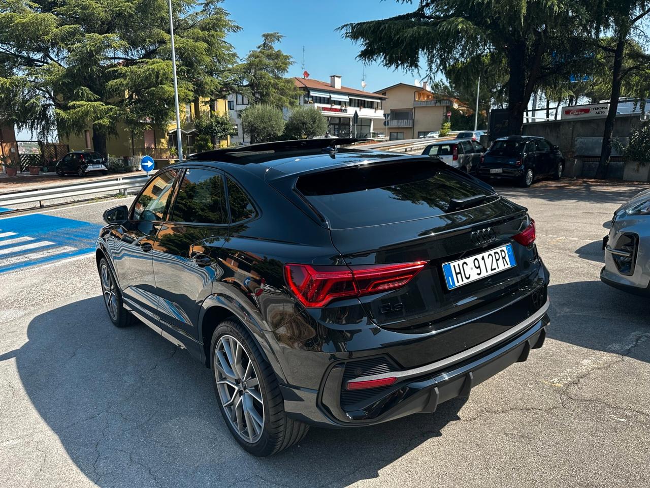 Audi Q3 SPORTBACK 35 TDI QUATTRO S LINE / PANORAMA / R20 / MATRIX