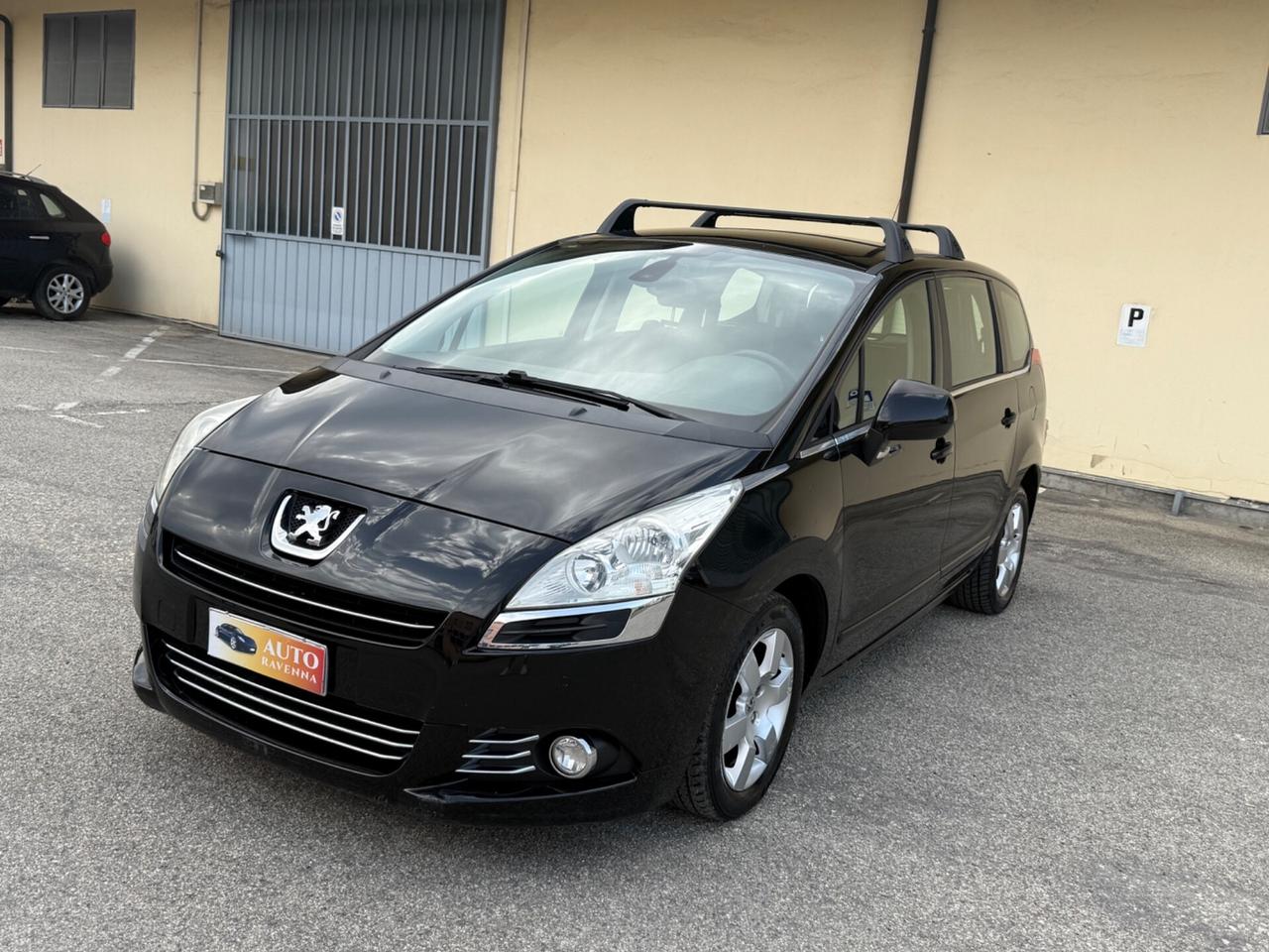 Peugeot 5008 1.6 HDi 112CV 7 posti 2013