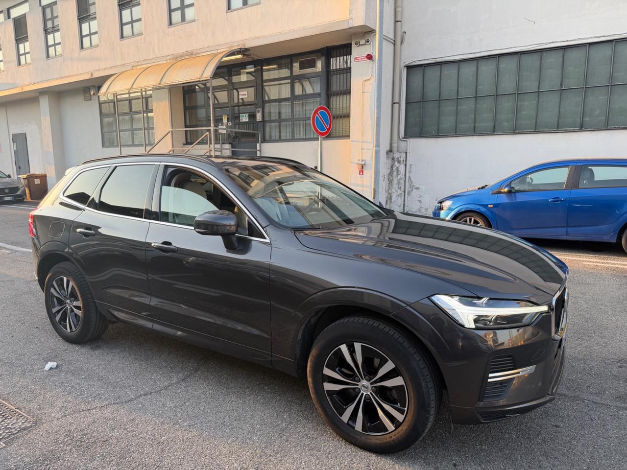 Volvo XC60 B5 AWD Ultimate Dark 2021