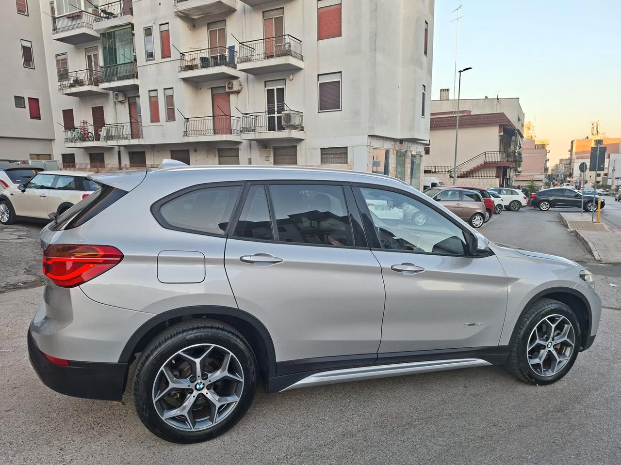 Bmw X1 sDrive18d xLine * Pelle * Navi * Garantita 12 Mesi
