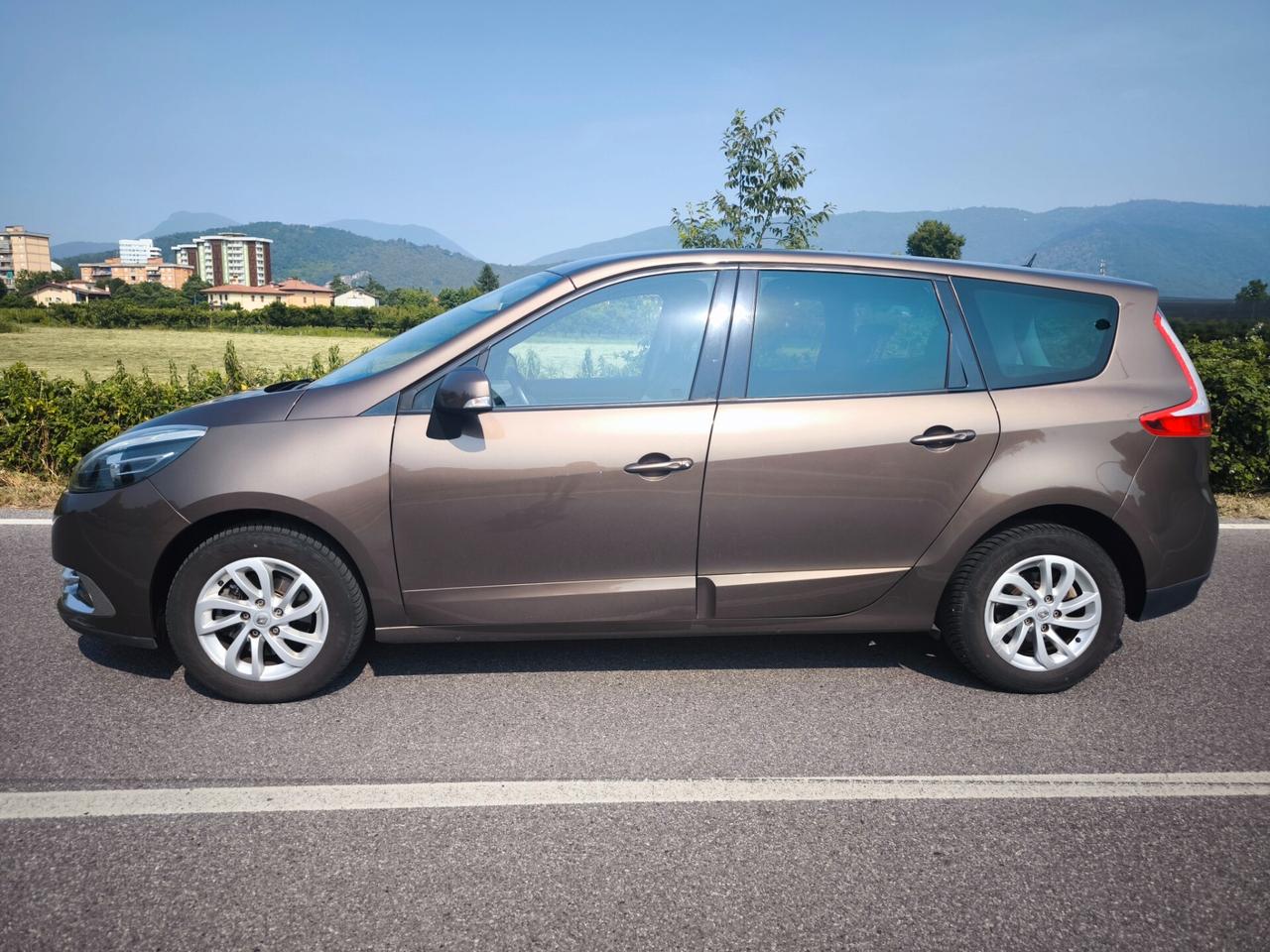 RENAULT SCENIC 1,5 DCI ENERGY - 110CV-7 POSTI-