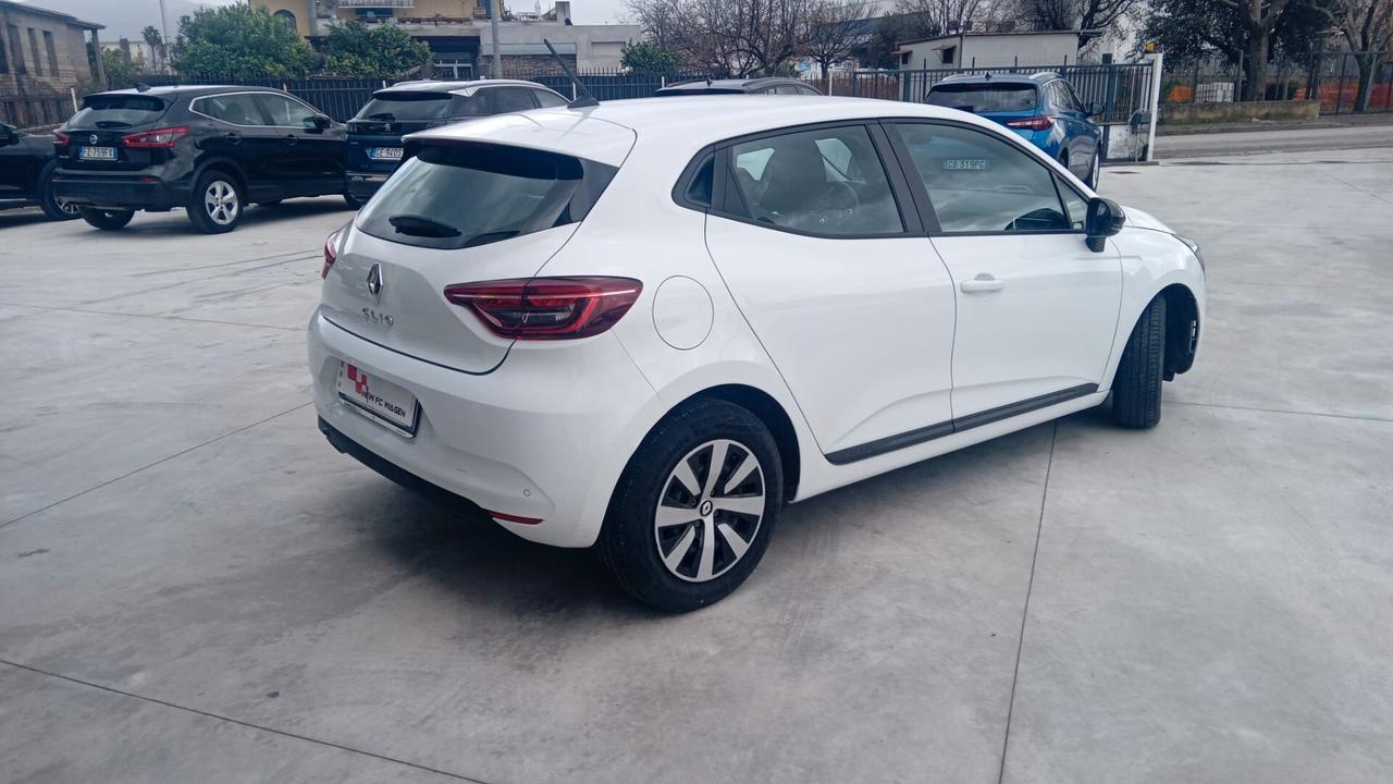 Renault Clio TCe 100 CV GPL 5 porte Equilibre autocarro n1