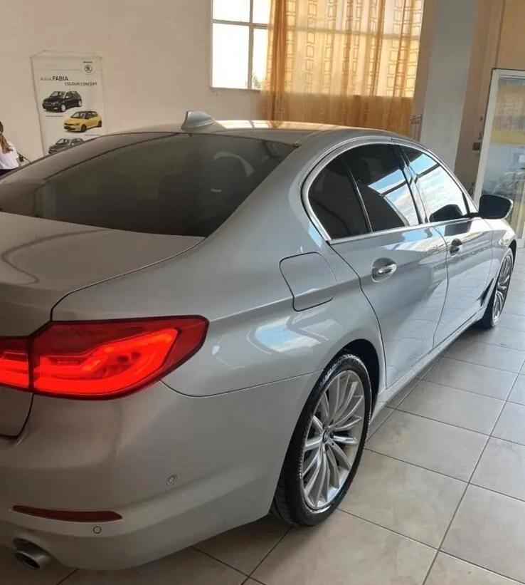 Bmw 530 520d xDrive Luxury