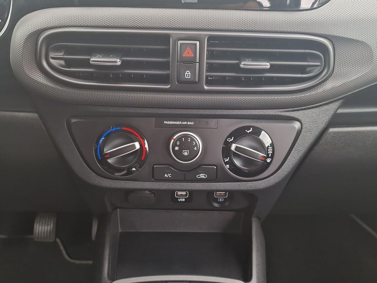 HYUNDAI I10 1.0 TECH + CONNECT