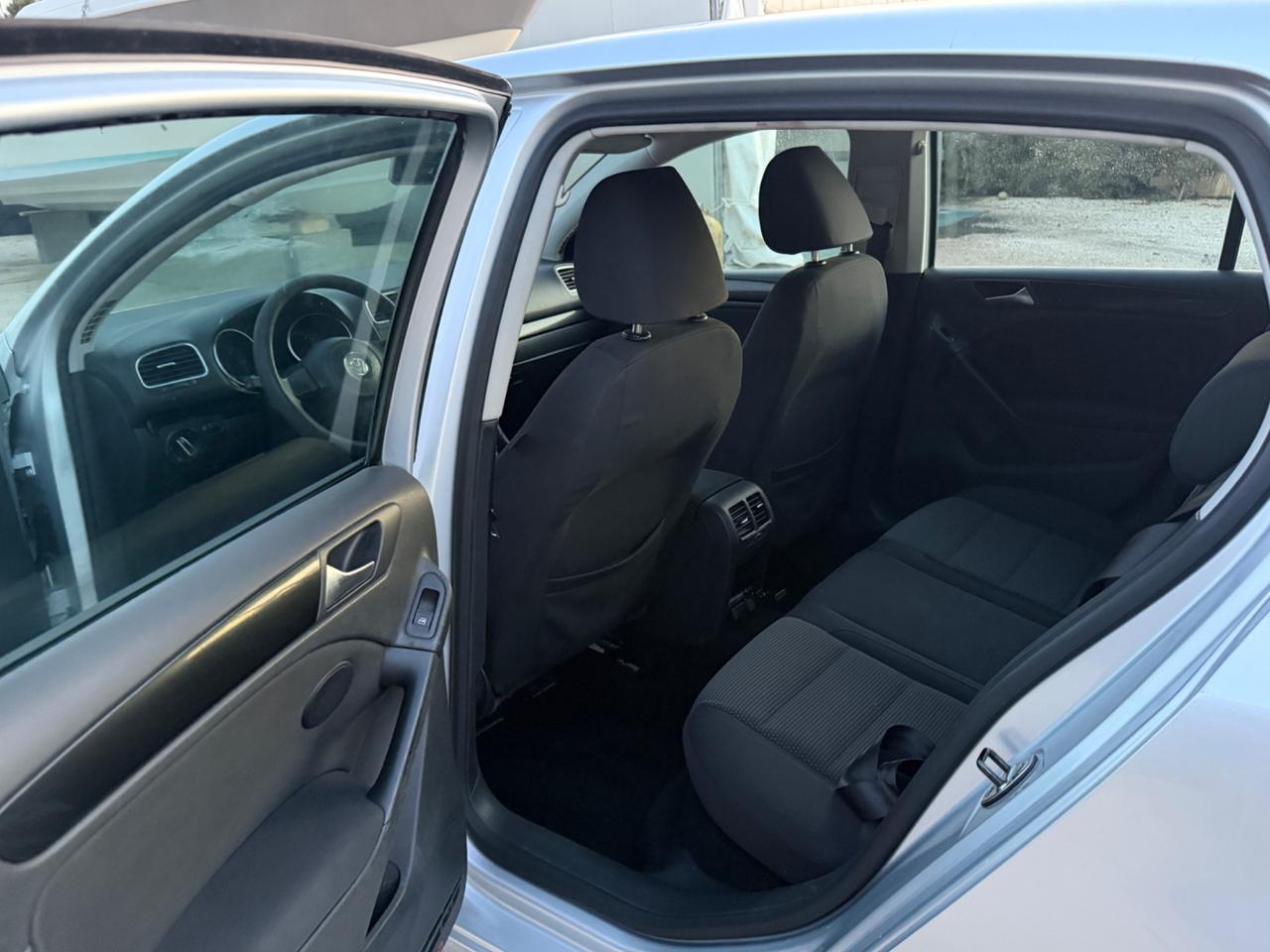 Volkswagen Golf 1.6 TDI DPF 5p. Highline