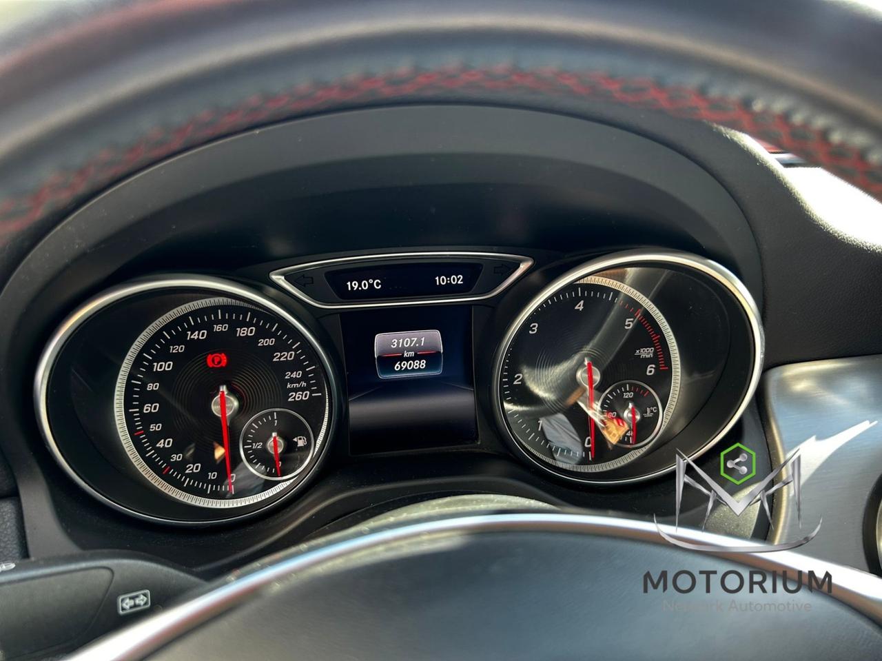 Mercedes-Benz CLA 180D
