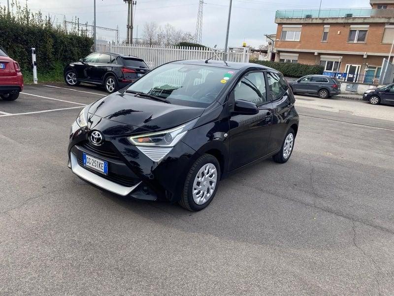 Toyota Aygo Connect 1.0 VVT-i 72 CV 5 porte x-play