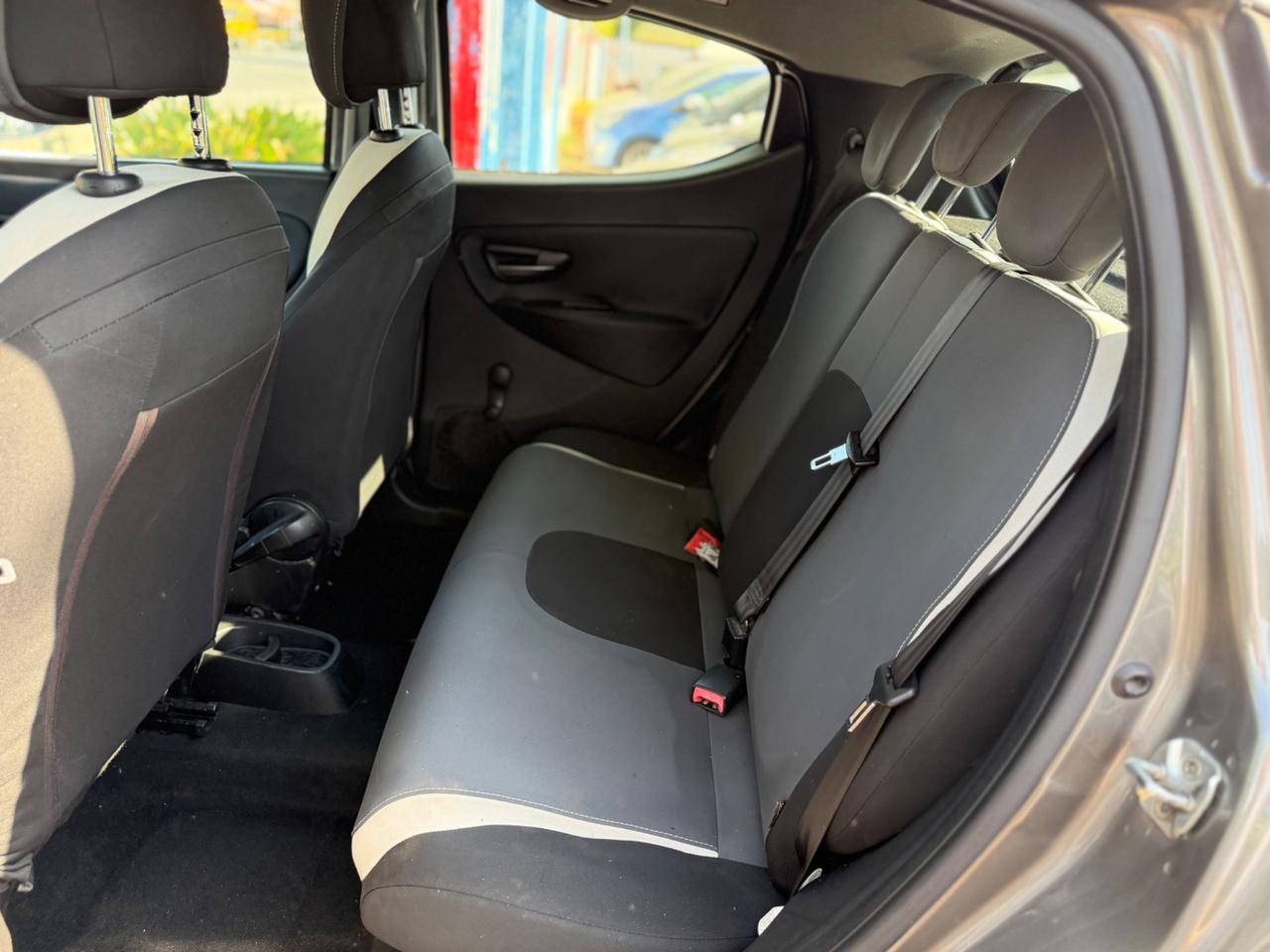 Lancia Ypsilon 1.2 69 CV 5 porte GPL Ecochic Elefantino