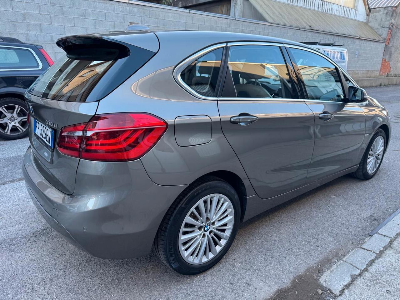 Bmw 2er Active Tourer 218d Active Tourer Luxury *EURO6*NAVI*PELLE