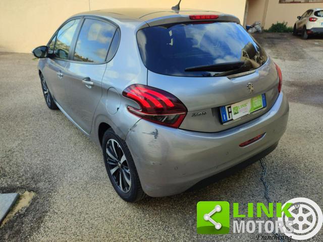 PEUGEOT 208 1° serie PureTech 82 Stop&Start 5 porte Signature