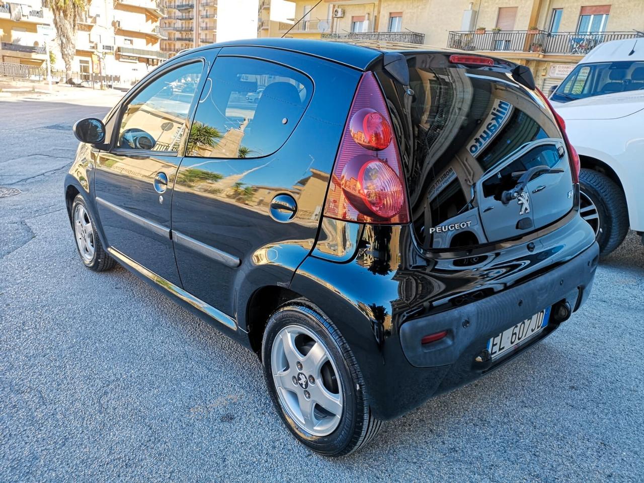 PEUGEOT 107 1.0 - 68 CV 5p. Access 2012