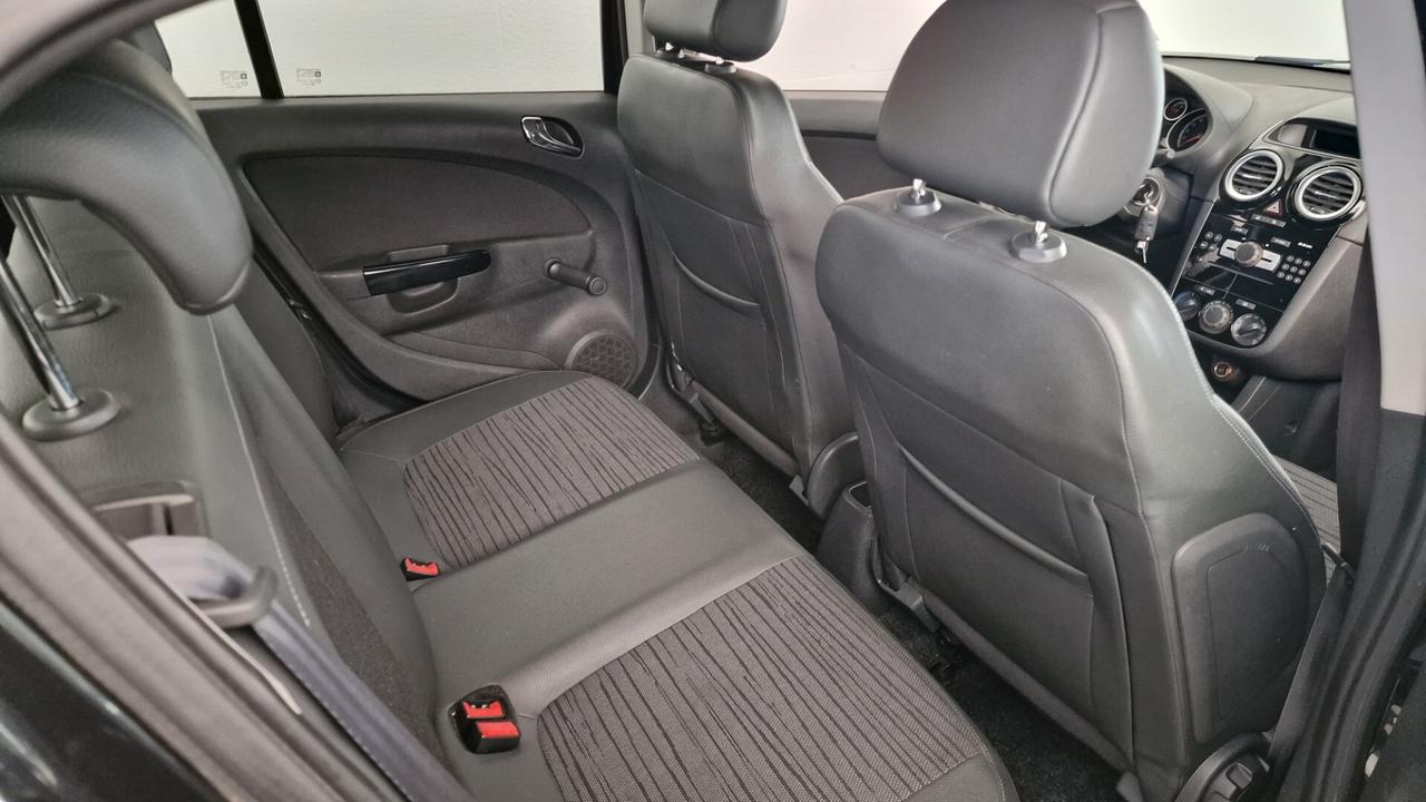 Opel Corsa 1.2 benzina Anno 2014
