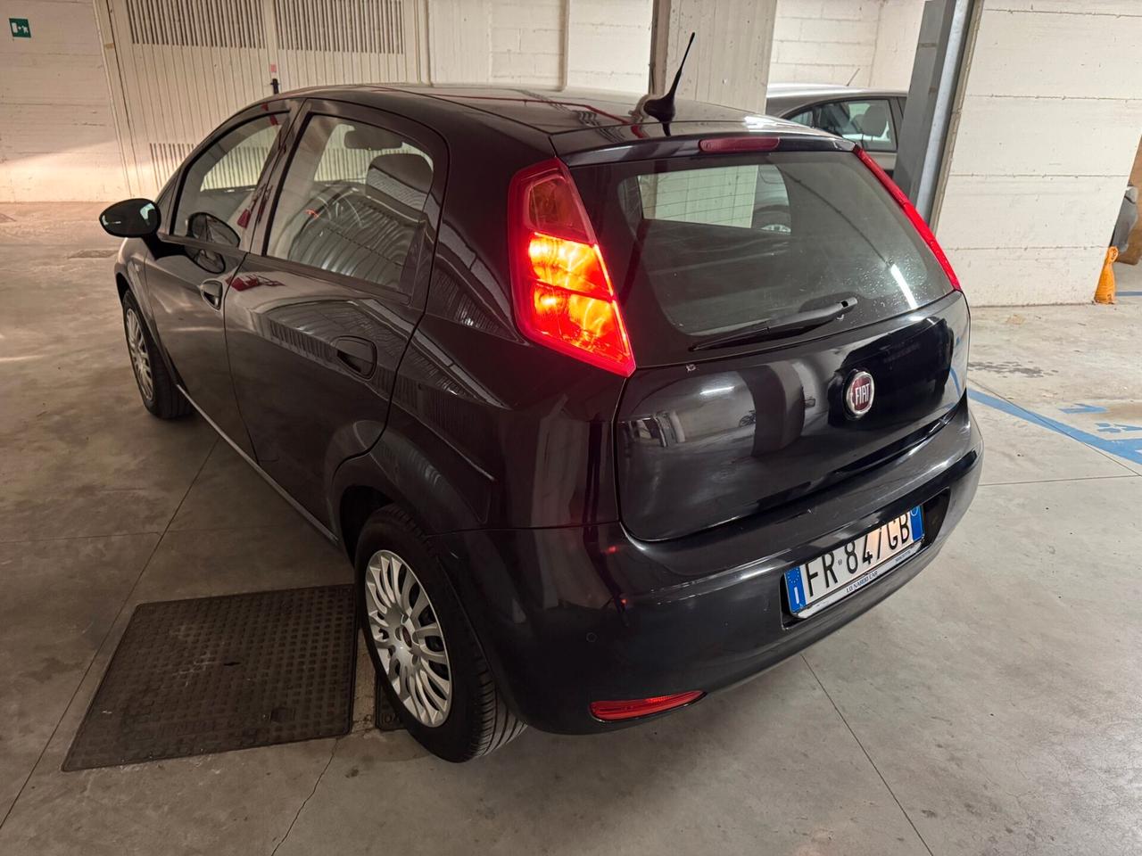 Fiat Punto 1.3 MJT II S&S 95 CV 5 porte Street