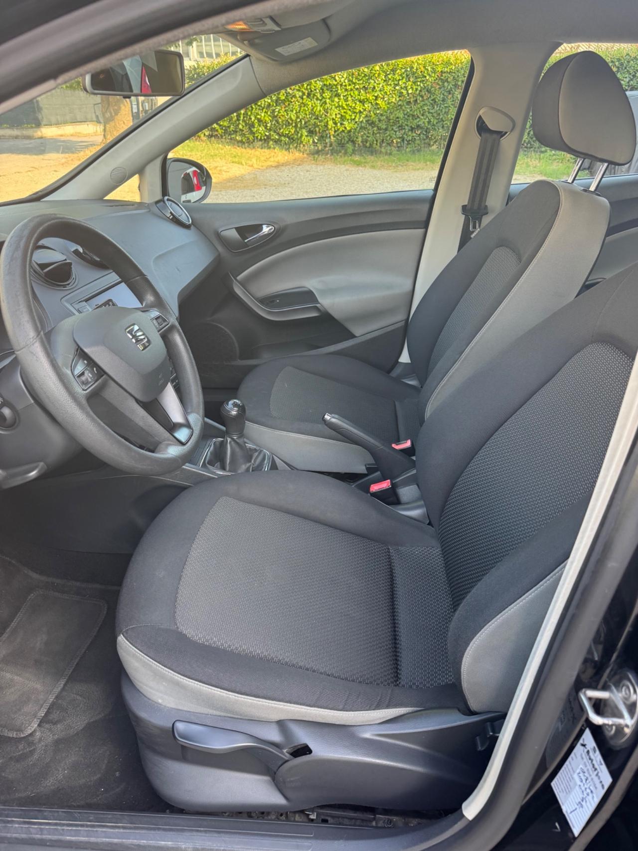 Seat Ibiza 1.4 TDI 75 CV 2016 neopatentato.