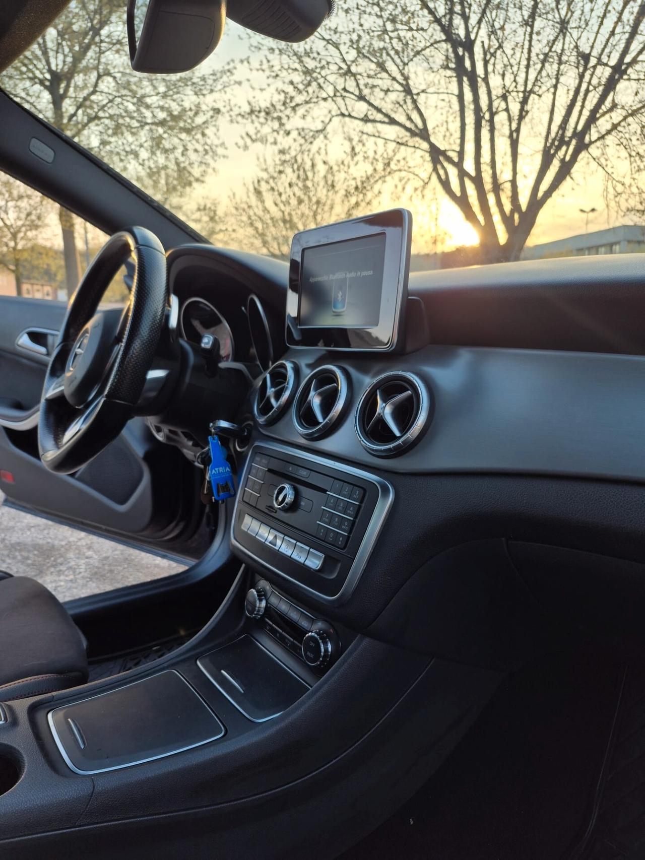 Mercedes-benz CLA 220 d 4Matic Automatic Business