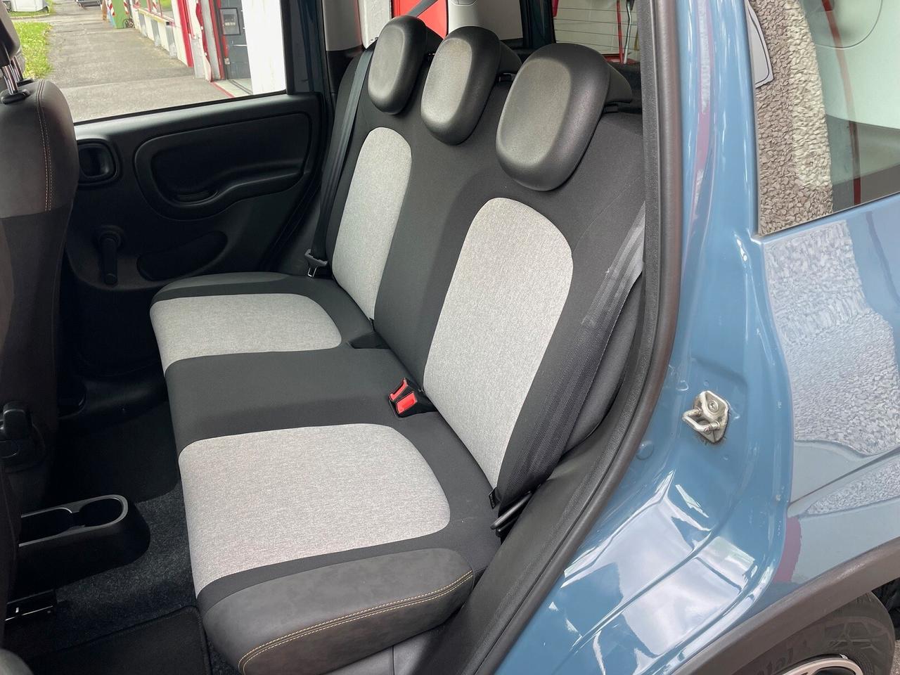 Fiat Panda 1.0 Hybrid City Cross uniro. GARANZIA PERMUTE
