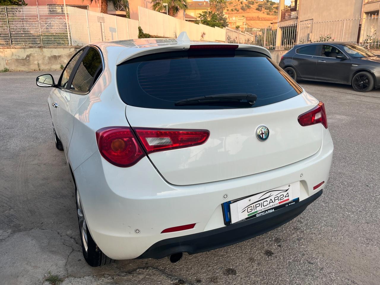 Alfa Romeo Giulietta 1.6 JTDm-2 105 CV Distinctive