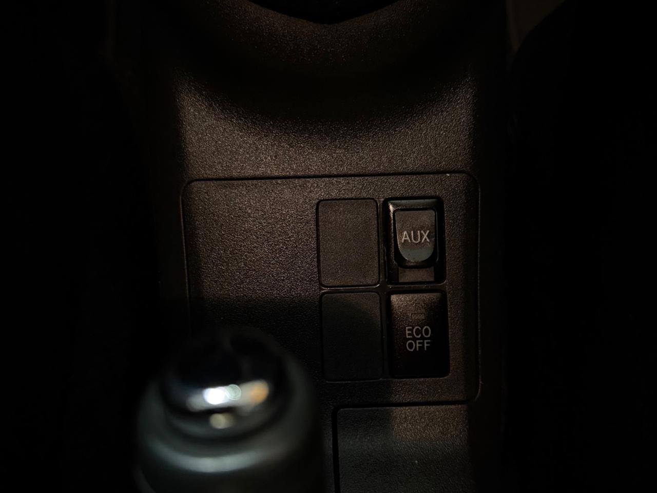 STUPENDA TOYOTA YARIS UNICO PROPRIETARIO CON 74.788 KM