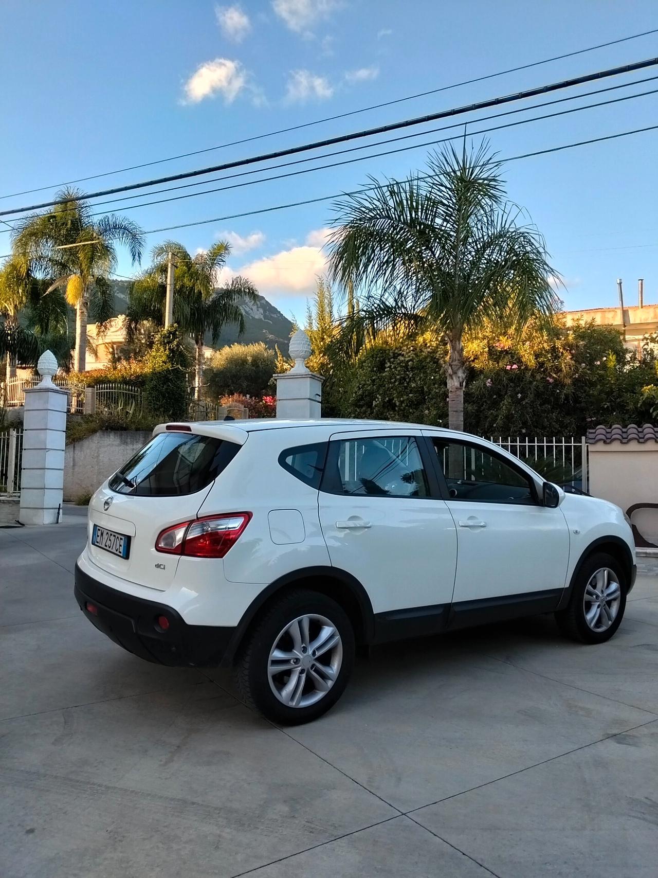 Nissan Qashqai 1.5 dCi DPF Tekna