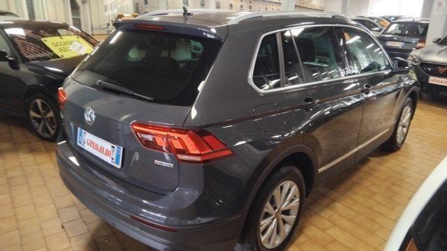 VOLKSWAGEN Tiguan 2.0 TDI SCR 4MOTION Business APP CONNECT