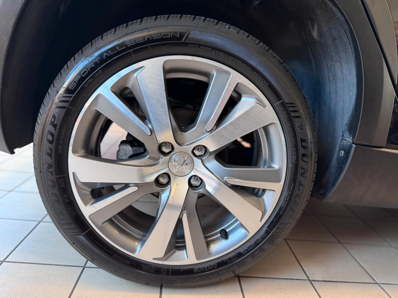 Peugeot 2008 BlueHDi 120 S&S Allure